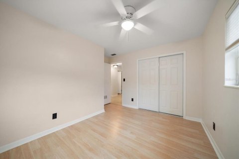 Villa ou maison à louer à Saint Petersburg, Floride: 3 chambres, 89.19 m2 № 1793807 - photo 14
