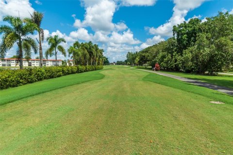 Condominio en venta en Pembroke Pines, Florida, 2 dormitorios, 108.7 m2 № 2256440 - foto 28
