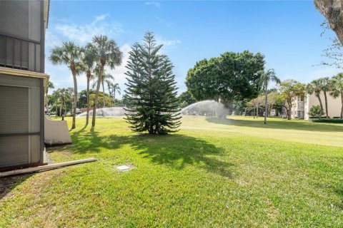 Condominio en venta en Pembroke Pines, Florida, 2 dormitorios, 108.7 m2 № 2256440 - foto 16