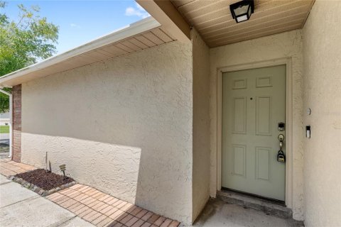 House in Orlando, Florida 2 bedrooms, 94.57 sq.m. № 1881161 - photo 3