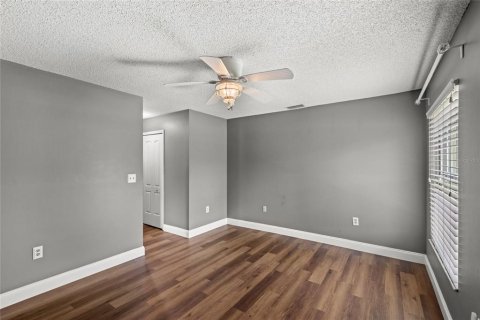 House in Orlando, Florida 2 bedrooms, 94.57 sq.m. № 1881161 - photo 15
