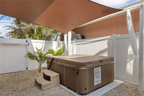 Immobilier commercial à vendre à Englewood, Floride: 285.4 m2 № 1687964 - photo 16