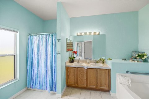 House in Port Charlotte, Florida 3 bedrooms, 189.52 sq.m. № 1888563 - photo 14
