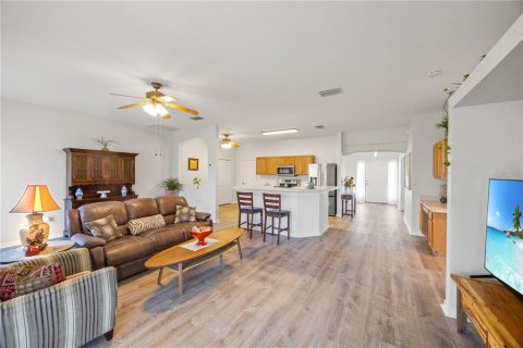 House in Port Charlotte, Florida 3 bedrooms, 189.52 sq.m. № 1888563 - photo 9