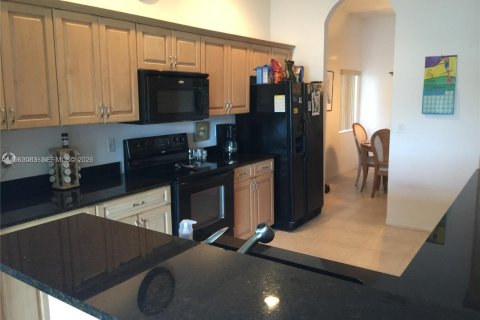 Touwnhouse à louer à Homestead, Floride: 3 chambres, 172.24 m2 № 2023982 - photo 4