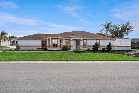 Villa ou maison à Tavares, Floride 2 chambres, 137.87 m2 № 2430569