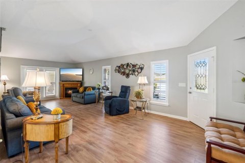 Villa ou maison à vendre à Tavares, Floride: 2 chambres, 137.87 m2 № 2430569 - photo 11