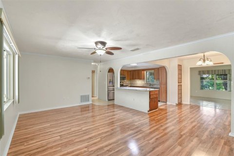 House in Summerfield, Florida 2 bedrooms, 184.13 sq.m. № 1827903 - photo 9