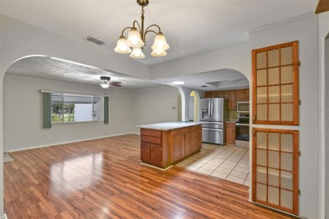 House in Summerfield, Florida 2 bedrooms, 184.13 sq.m. № 1827903 - photo 14