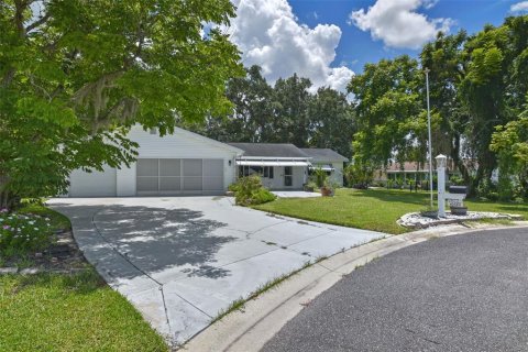 House in Summerfield, Florida 2 bedrooms, 184.13 sq.m. № 1827903 - photo 5