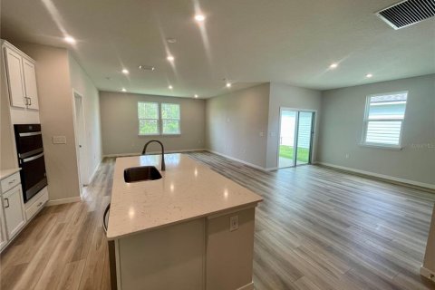 House in Palm Coast, Florida 3 bedrooms, 170.48 sq.m. № 1771743 - photo 17