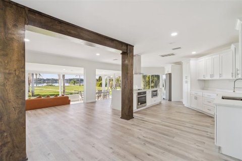 Villa ou maison à vendre à Orlando, Floride: 5 chambres, 407.75 m2 № 2125353 - photo 15