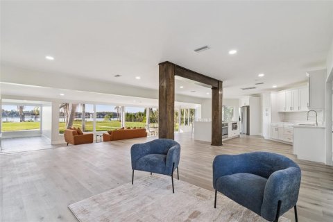 Villa ou maison à vendre à Orlando, Floride: 5 chambres, 407.75 m2 № 2125353 - photo 16