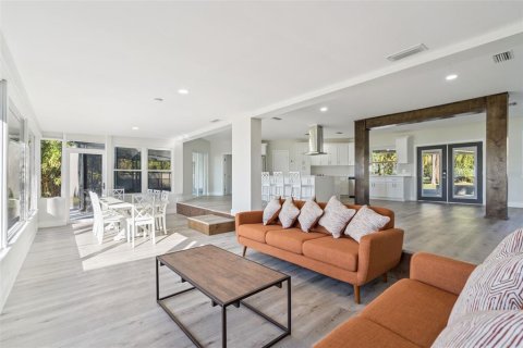 Villa ou maison à vendre à Orlando, Floride: 5 chambres, 407.75 m2 № 2125353 - photo 10