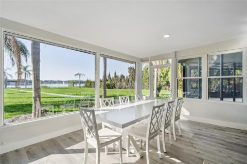 Villa ou maison à vendre à Orlando, Floride: 5 chambres, 407.75 m2 № 2125353 - photo 9