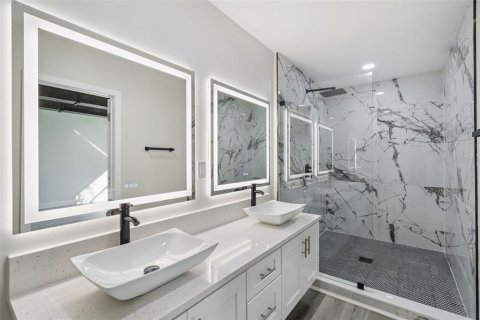 Villa ou maison à vendre à Orlando, Floride: 5 chambres, 407.75 m2 № 2125353 - photo 29