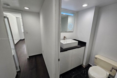 Condo in Aventura, Florida, 3 bedrooms  № 1763592 - photo 12