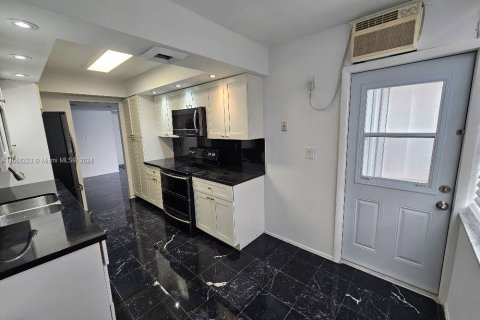 Condo in Aventura, Florida, 3 bedrooms  № 1763592 - photo 6