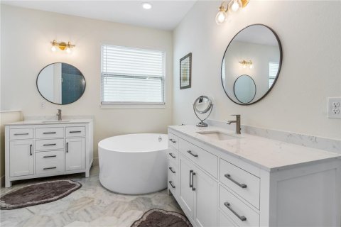 Villa ou maison à vendre à New Smyrna Beach, Floride: 3 chambres, 182.37 m2 № 1615464 - photo 14