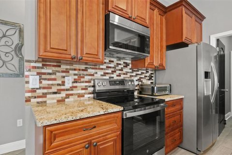 Casa en venta en Spring Hill, Florida, 4 dormitorios, 253.53 m2 № 2384369 - foto 29