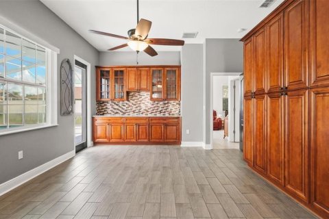 Casa en venta en Spring Hill, Florida, 4 dormitorios, 253.53 m2 № 2384369 - foto 3