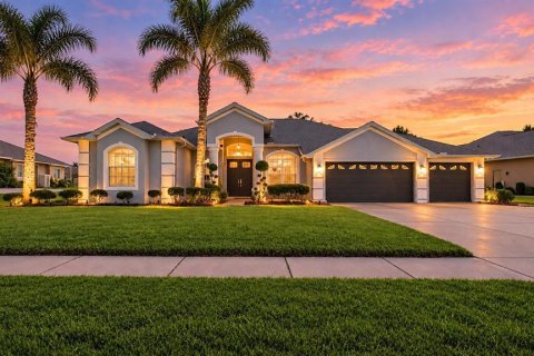 Casa en Spring Hill, Florida 4 dormitorios, 253.53 m2 № 2384369