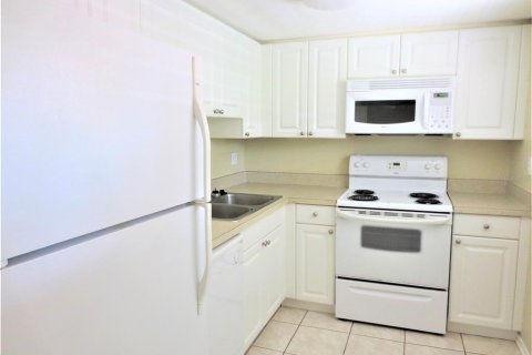 Copropriété à louer à Bradenton, Floride: 1 chambre, 57.41 m2 № 2157666 - photo 2