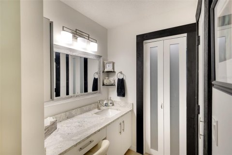 Copropriété à vendre à Bradenton, Floride: 2 chambres, 107.77 m2 № 1781185 - photo 13