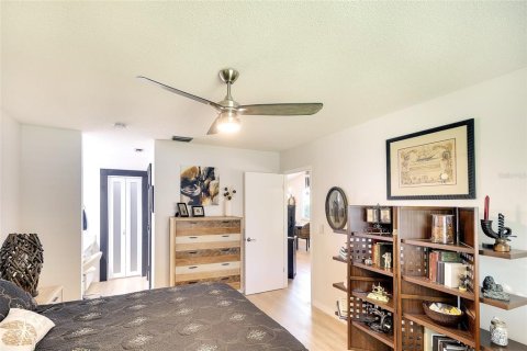 Copropriété à vendre à Bradenton, Floride: 2 chambres, 107.77 m2 № 1781185 - photo 12