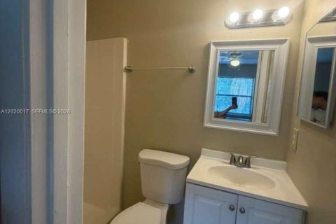 Condo in St. Lucie, Florida, 2 bedrooms  № 2086647 - photo 11