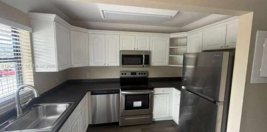 Condo in St. Lucie, Florida, 2 bedrooms  № 2086647