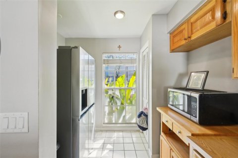 Adosado en venta en Tampa, Florida, 2 dormitorios, 110 m2 № 1523931 - foto 14