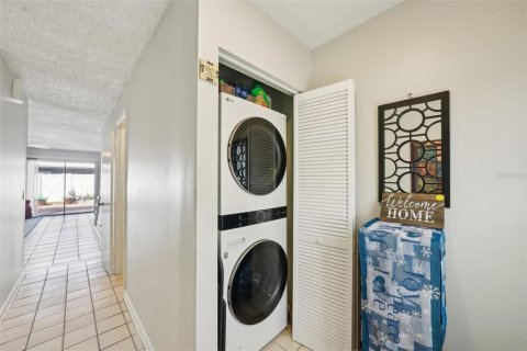 Adosado en venta en Tampa, Florida, 2 dormitorios, 110 m2 № 1523931 - foto 16