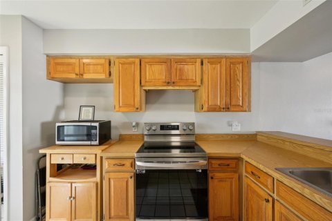 Adosado en venta en Tampa, Florida, 2 dormitorios, 110 m2 № 1523931 - foto 13
