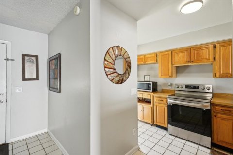 Adosado en venta en Tampa, Florida, 2 dormitorios, 110 m2 № 1523931 - foto 10