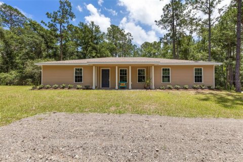 House in Bunnell, Florida 4 bedrooms, 212.1 sq.m. № 2237240 - photo 5