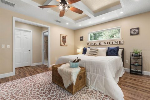 House in Bunnell, Florida 4 bedrooms, 212.1 sq.m. № 2237240 - photo 22