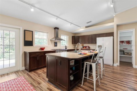 House in Bunnell, Florida 4 bedrooms, 212.1 sq.m. № 2237240 - photo 14