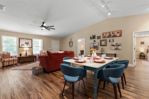 House in Bunnell, Florida 4 bedrooms, 212.1 sq.m. № 2237240 - photo 19