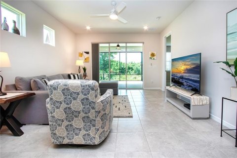 Villa ou maison à vendre à Parrish, Floride: 2 chambres, 141.03 m2 № 2200478 - photo 17