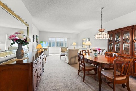 Купить кондоминиум в Маргит, Флорида 2 спальни, 91.97м2, № 2083048 - фото 8