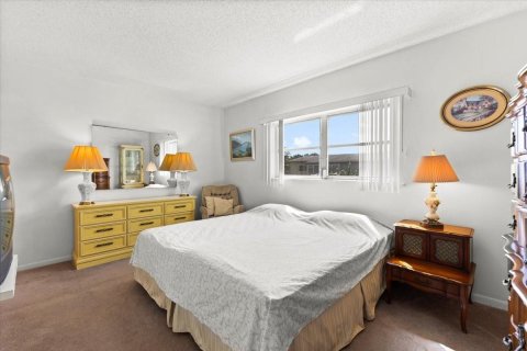 Купить кондоминиум в Маргит, Флорида 2 спальни, 91.97м2, № 2083048 - фото 14