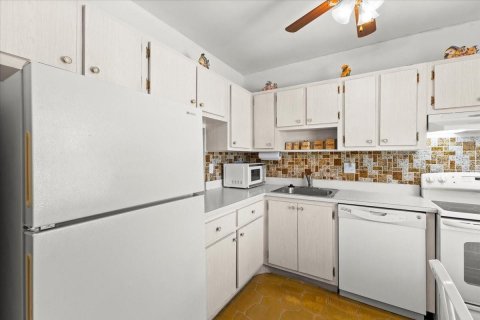 Купить кондоминиум в Маргит, Флорида 2 спальни, 91.97м2, № 2083048 - фото 6