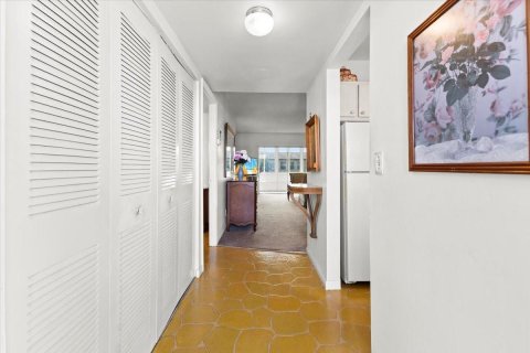 Купить кондоминиум в Маргит, Флорида 2 спальни, 91.97м2, № 2083048 - фото 3