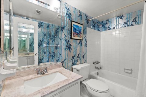Купить кондоминиум в Маргит, Флорида 2 спальни, 91.97м2, № 2083048 - фото 16