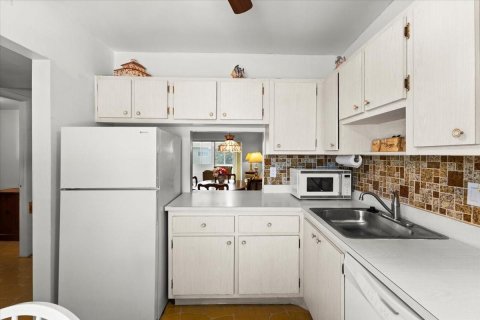 Купить кондоминиум в Маргит, Флорида 2 спальни, 91.97м2, № 2083048 - фото 7