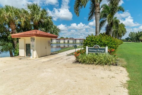 Copropriété à vendre à Pembroke Pines, Floride: 2 chambres, 108.7 m2 № 2249500 - photo 29