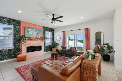 House in Tavares, Florida 4 bedrooms, 201.69 sq.m. № 1602967 - photo 8