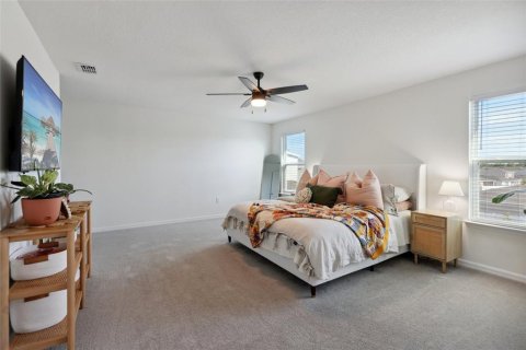 House in Tavares, Florida 4 bedrooms, 201.69 sq.m. № 1602967 - photo 19