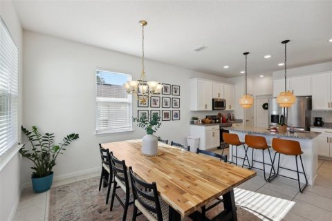 House in Tavares, Florida 4 bedrooms, 201.69 sq.m. № 1602967 - photo 12